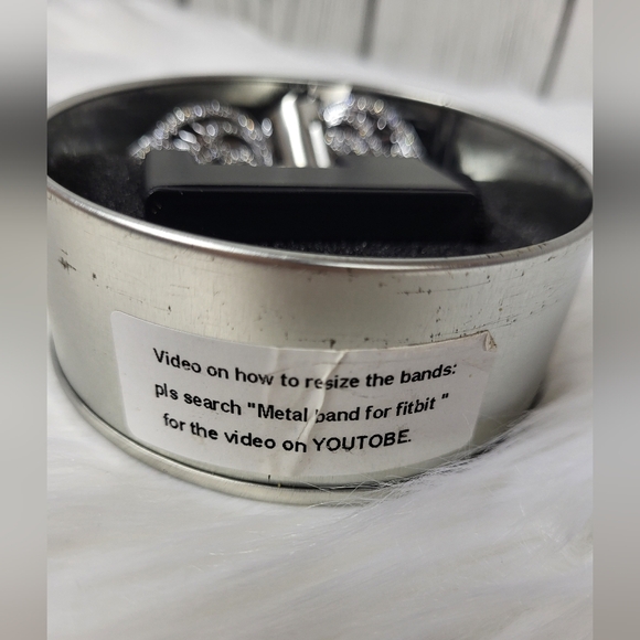 Fitbit Ionic Band Silver - Picture 7 of 9